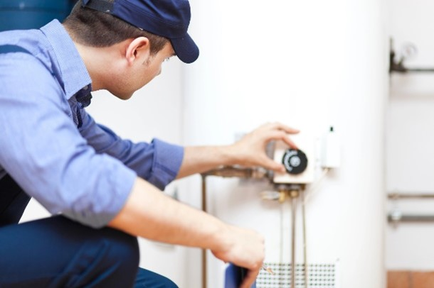 How to Choose the Right Water Heater Repair Service in Cochrane